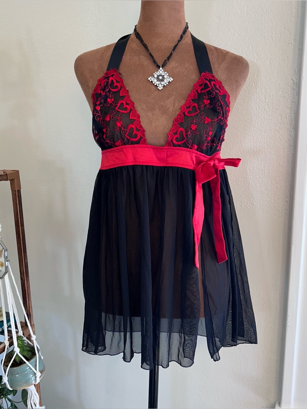 Y2K Black + Red Heart Mesh Bow Negligee Lingerie by Frederick’s of Hollywood
